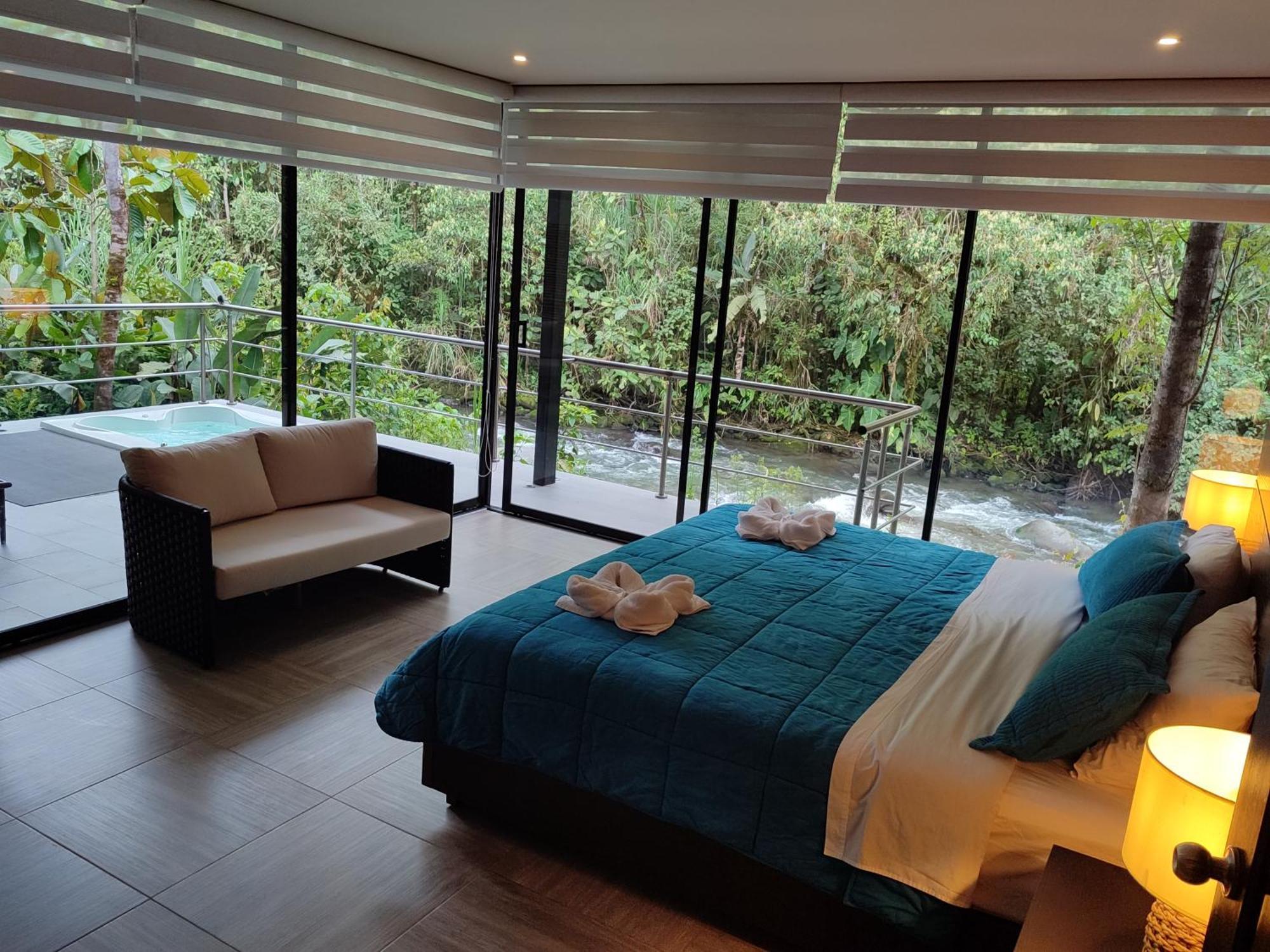 Mindo Garden Lodge And Wildlife Reserve ภายนอก รูปภาพ