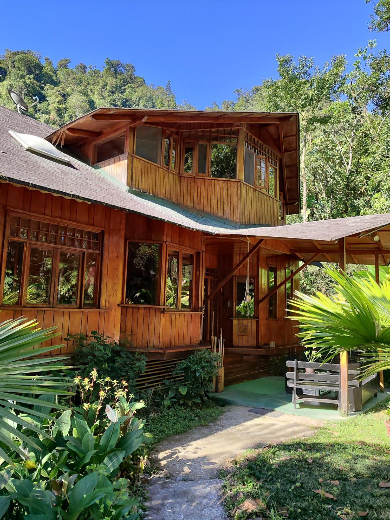 Mindo Garden Lodge And Wildlife Reserve ภายนอก รูปภาพ